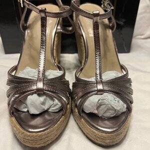 COLIN STUART - BRONZE PLATFORM SANDALS - SIZE 7